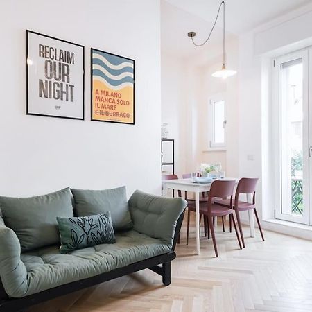 Easylife - Apartment With Balcony Near Navigli Milan Luaran gambar