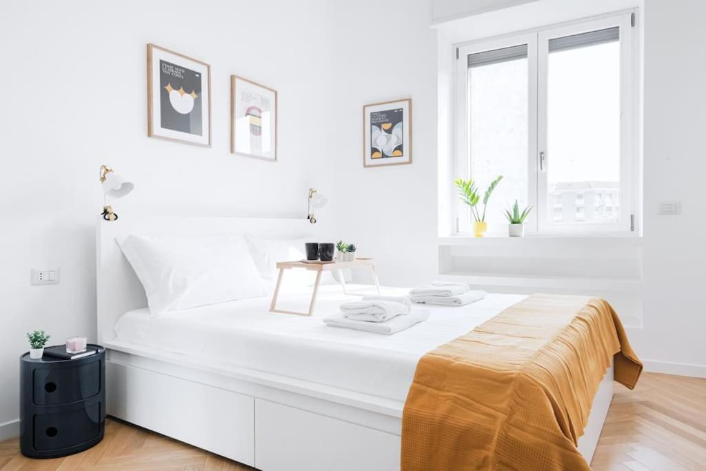 Easylife - Apartment With Balcony Near Navigli Milan Luaran gambar