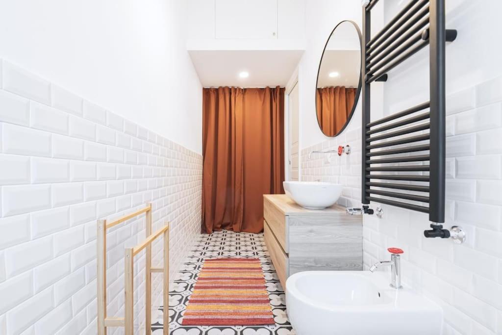 Easylife - Apartment With Balcony Near Navigli Milan Luaran gambar